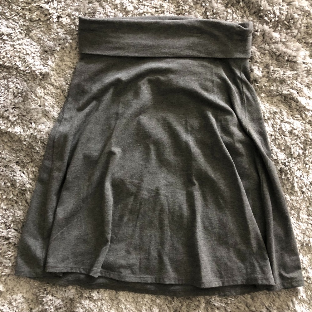 Elastic waist skirt